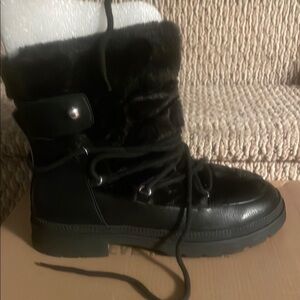 Women's Black Fur-Lined Boots